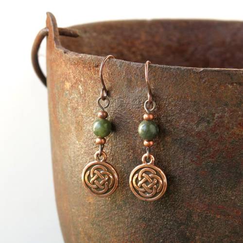 vintage elegant celtic knot carved pendant earrings for women suitable for daily commuting casual parties and versatile additions