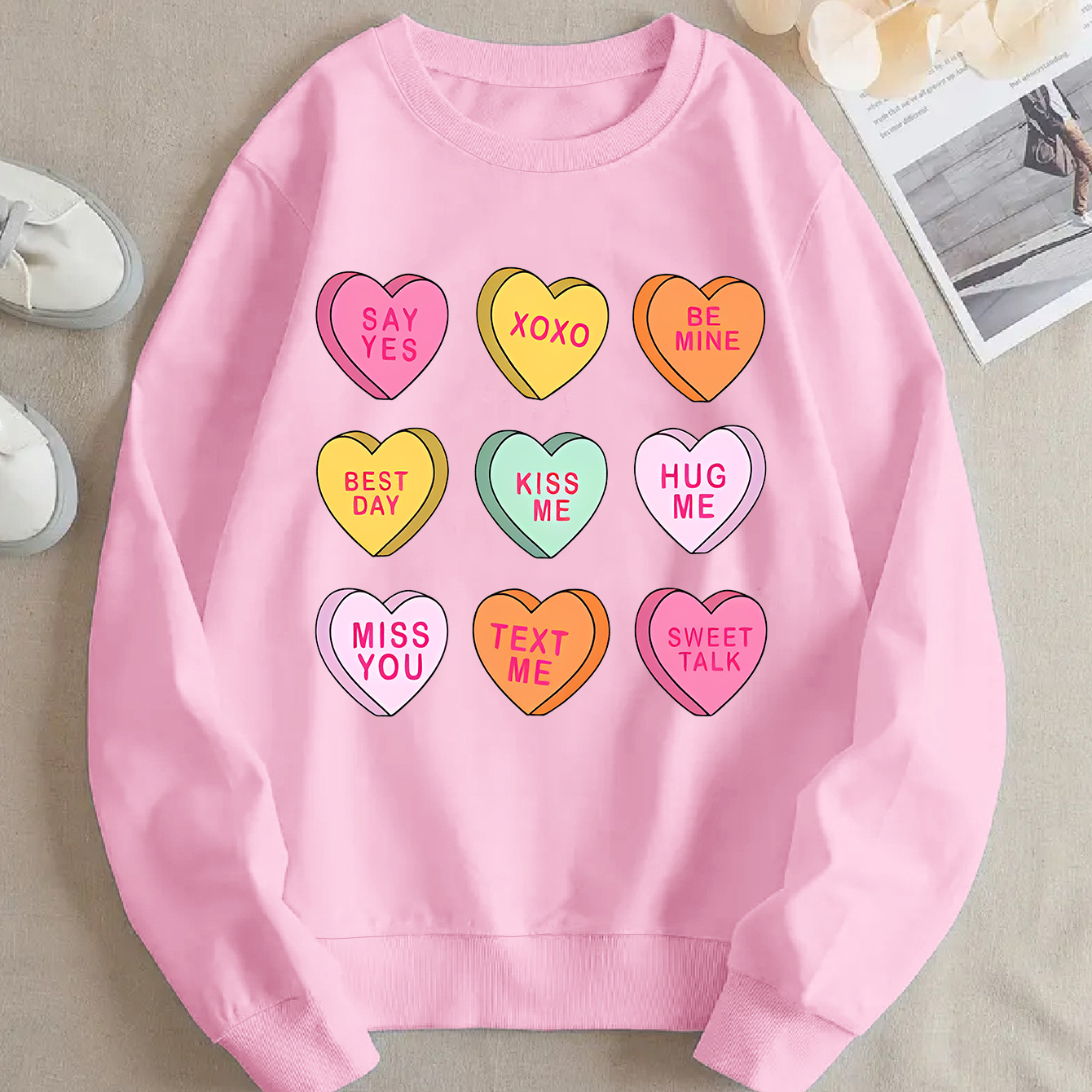 

Valentine's Day Cartoon Print Sweatshirt - Cozy Fleece-lined Crew Neck For Women, Fall & Winter