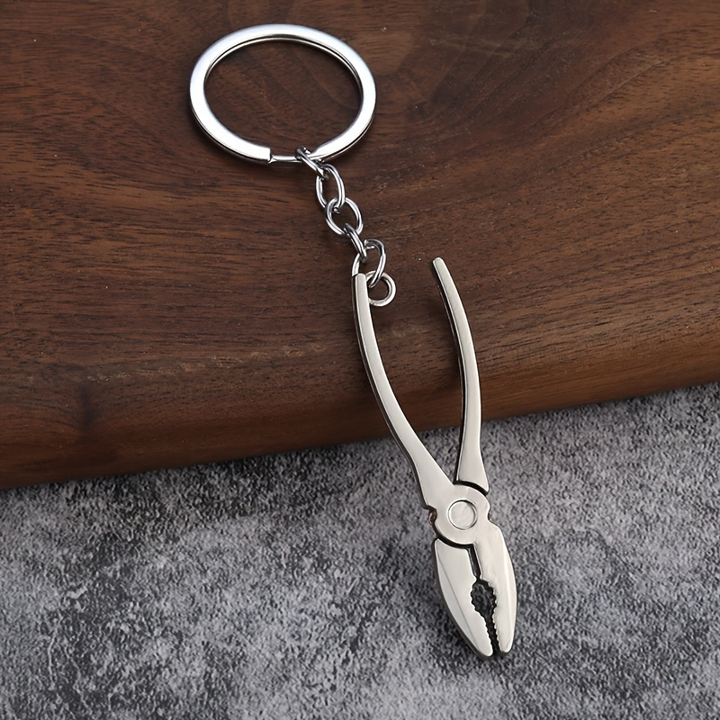 item picture 5pcs   keychain set made of aluminum alloy featuring     versatile tool keychain pendant perfect gift for   men and women