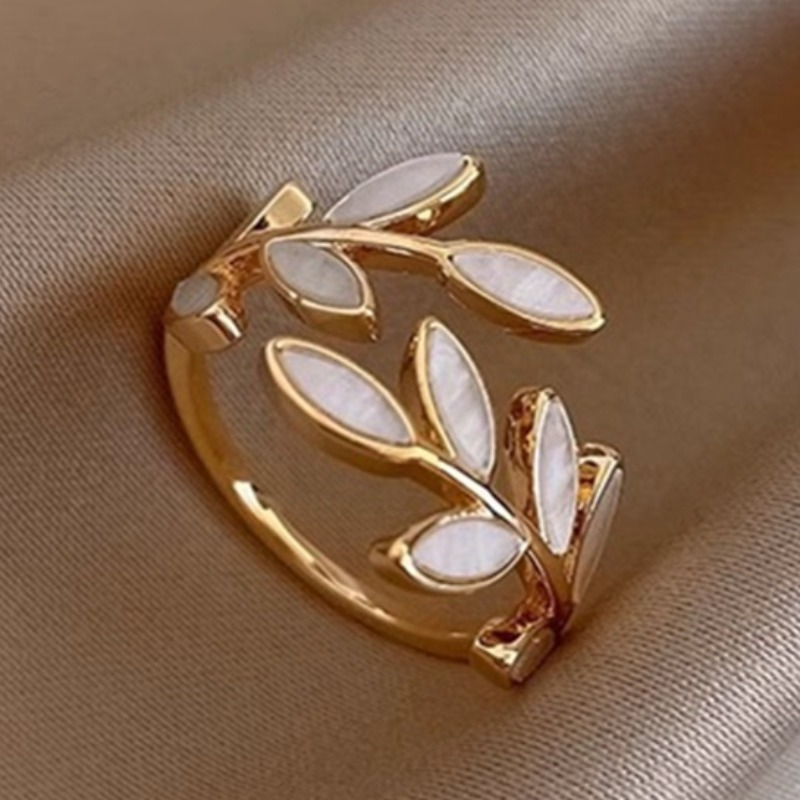 E-shop Verstellbarer Blatt-Ring für Damen – KC vergoldeter florales mit offenem Blattdesign, eleganter Alltags- und Partyring im naturnahen Stil,