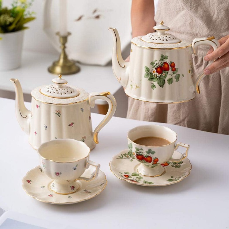 1pc vintage strawberry floral teapot - elegant & golden porcelain tea set with non-slip base, dishwasher safe cup and saucer + teaspoon -   tableware for coffee, tea, special occasions - ideal gift for women & home decor - strawberry pattern, 7.44oz capacity, food-safe, modern & elegant design, teacup, cups for tea Product details 1
