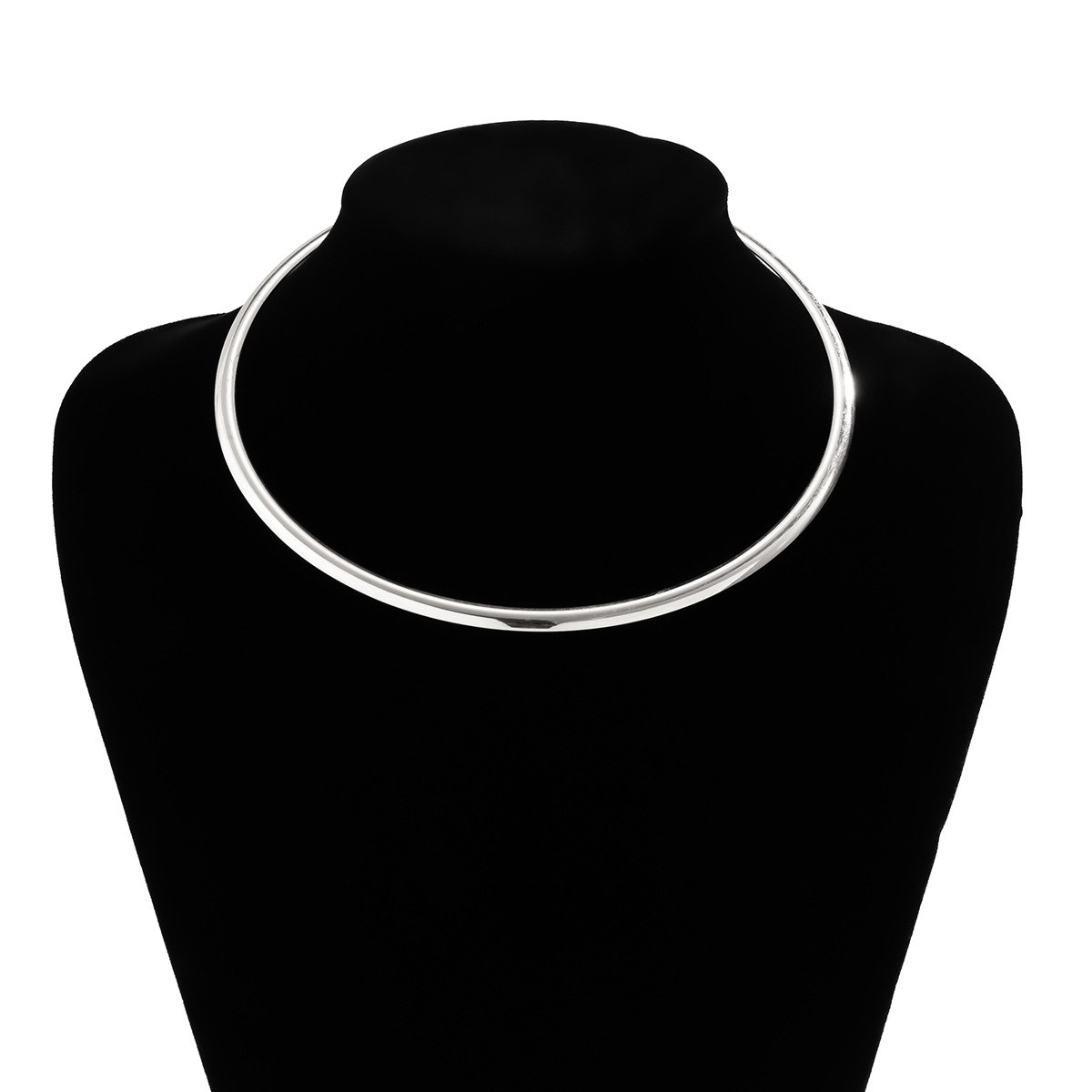 Women's Minimalist Cold Style Choker Necklace, Elegant Design