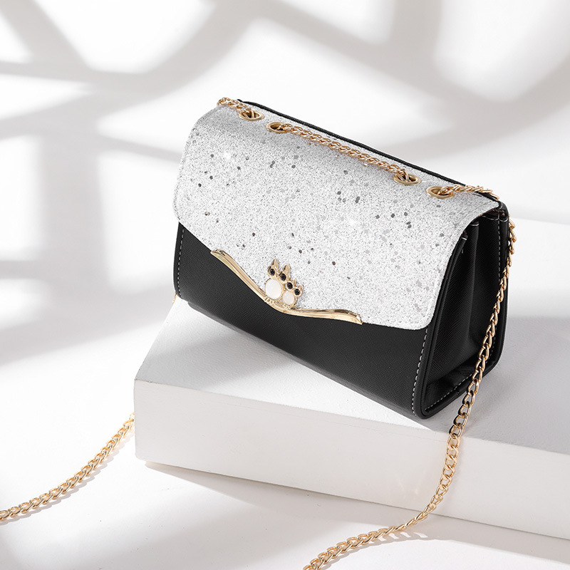 Trendy And Stylish Mini Crossbody Bags for Women in 2025, Featuring a Chic Lattice Design And a Popular Chain Strap, Perfect for a Fashionable Look