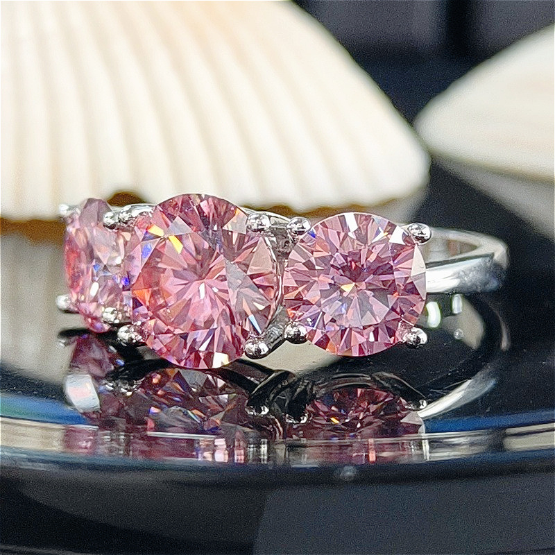 1pc 2/4 Carat Moissanite Ring in 925 Silver