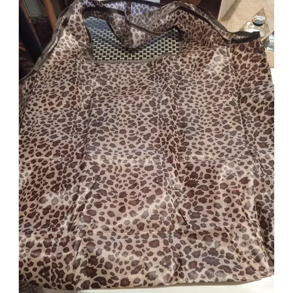 TEMU 1pc Large-capacity Leopard Print Shoulder Bag For Women- Spacious Foldable Shopping Bag, Leopard Print Design, Lightweight And Durable Handbag