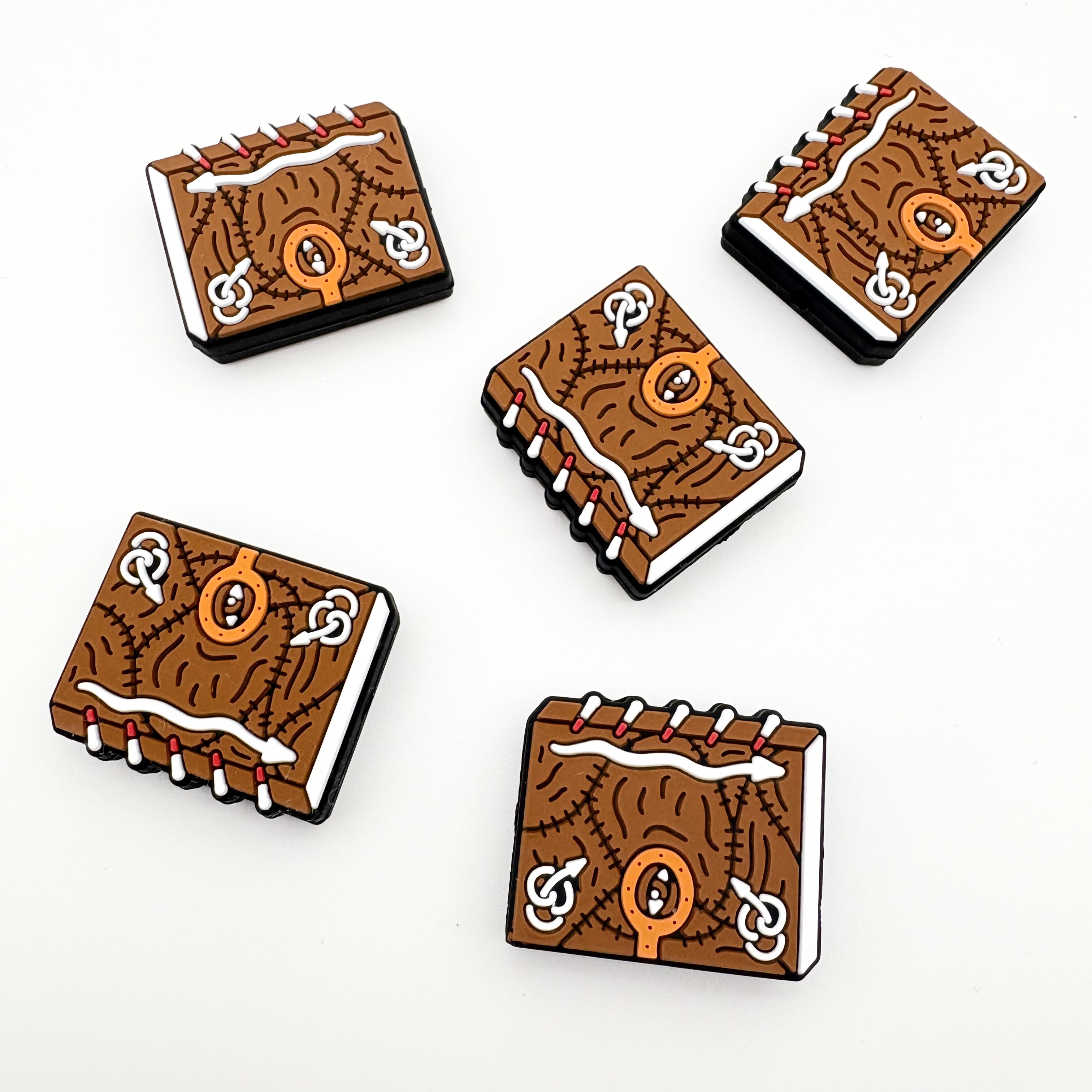 TEMU 5pcs Phrases Silicone Focus Bead Set - Assorted Shapes For , Keychains And Crafts - Valentine's Day, Halloween, Christmas And Gifts!
