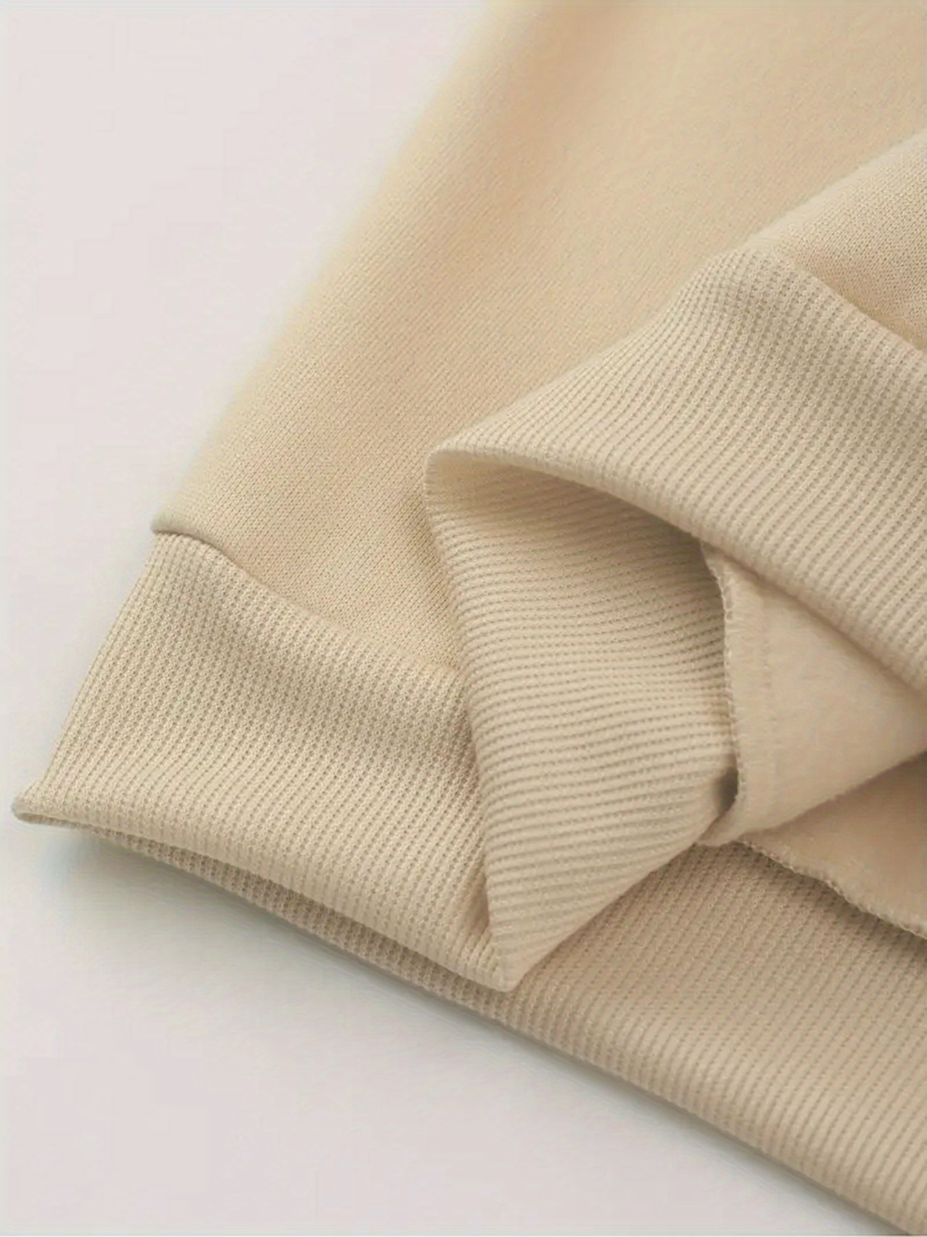 1 pièce Haut surdimensionné rose pour femmes Y2K avec inscription de bout en point - Pull ample à col rond, lavable en machine et adapté aux saisons (pas d'utilisation sèche)