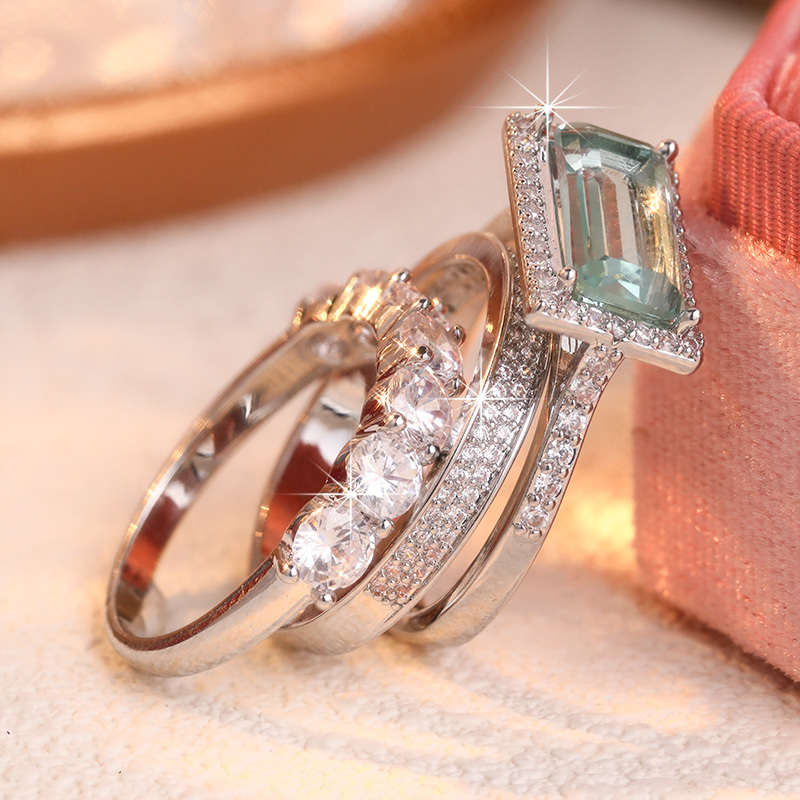 Luxurious Retro Three-Piece Light Blue Gemstone Ring Set