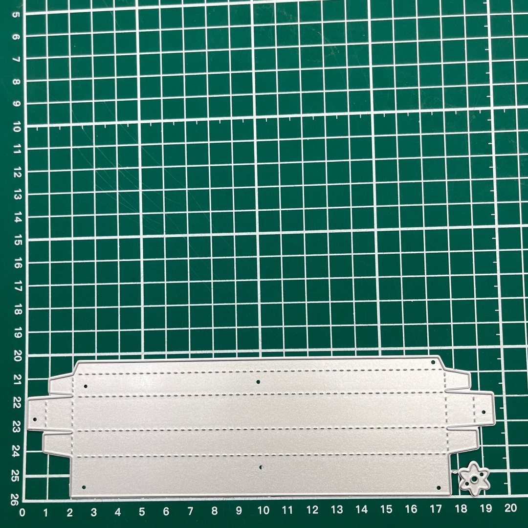 Image of Holder Metal Cutting Molds, Suitable For Greeting Card Making, Scrapbooking, Stamp And Card Making Templates, Embossing, Christmas Crafts And Decorations