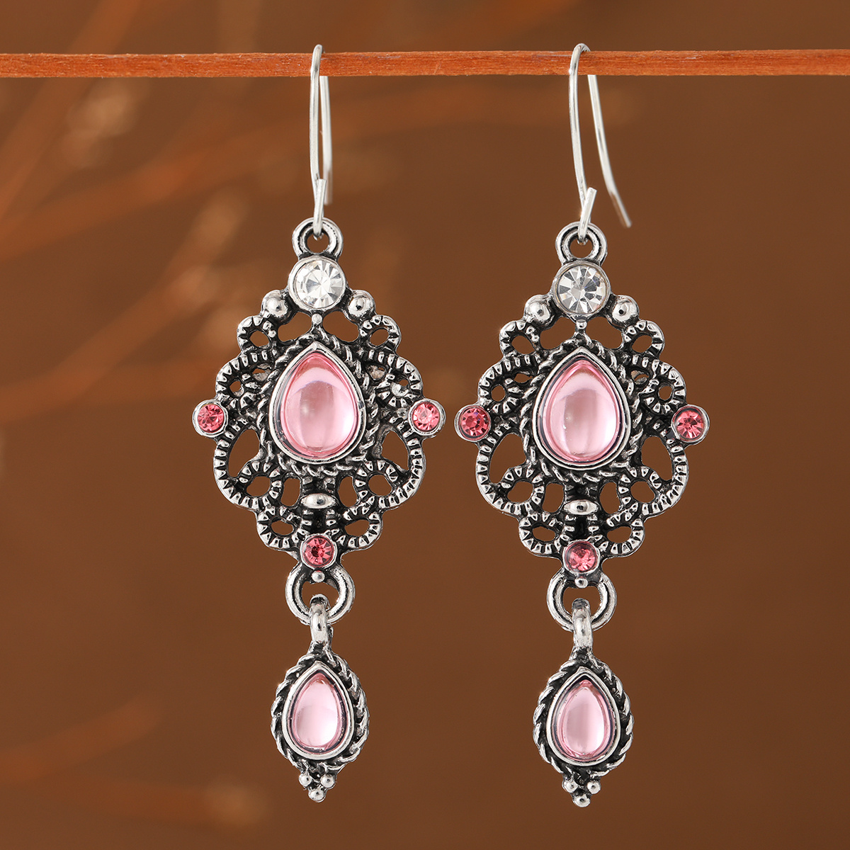TEMU Style Hollow Vine Carved Shaped Double Layer Water Drop Pink Synthetic Zirconia Layered Dangle Women's Pendant Earrings Suitable For Vacation