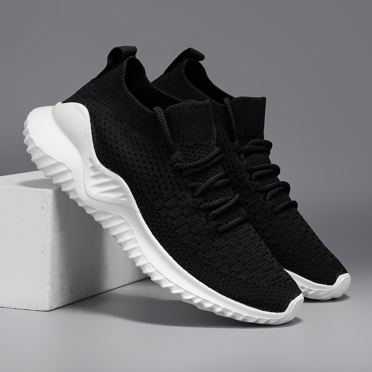Men's Plus Wide Tread Running Shoes