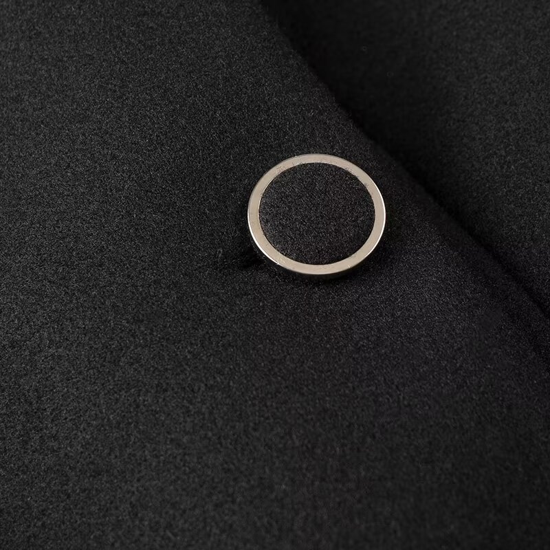 Women'S Fall/Winter Elegant& Retro Black High- neck Double- breasted Bell- sleeve Coat- High- quality Fabric, Waist- cinching Belt Detail, Ideal for Formal Dinners, Business Events& Theatre Outings