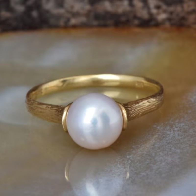 טבעת וינטג' אלגנטית לנשים עם פנינה מלאכותית בגוון זהוב - לבעת נישואין, נישואין, נישואין, אירופה להצעת נישואין|עיצוב טבעת וינטג'|גימור זהב, תכשיטי פנינים