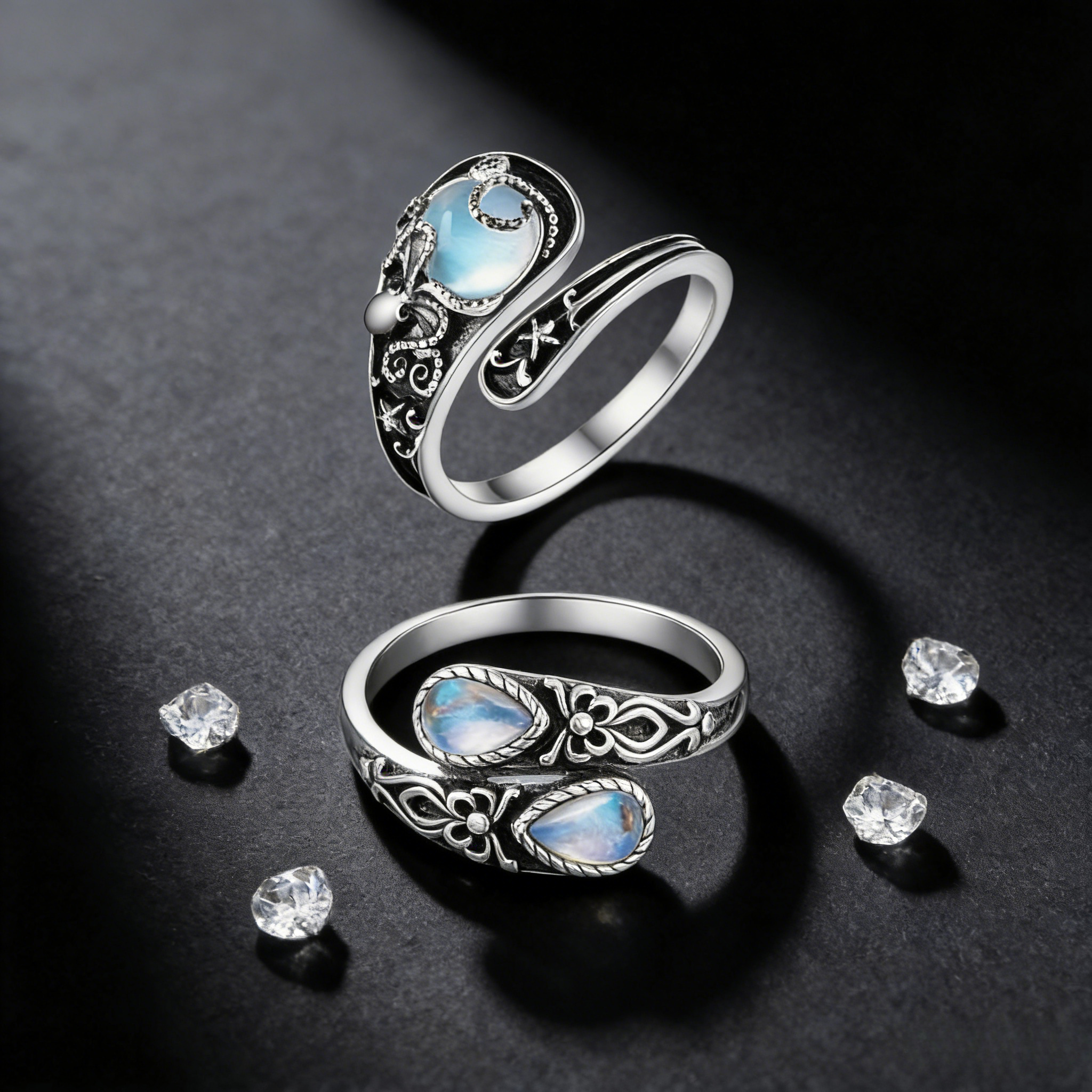 E-shop 2er-Set modische Statement-Ringe für Damen: Vintage-Oktopus-Mondstein verstellbarer Ring + gemusterter Mondstein verstellbarer Ring. Exquisiter
