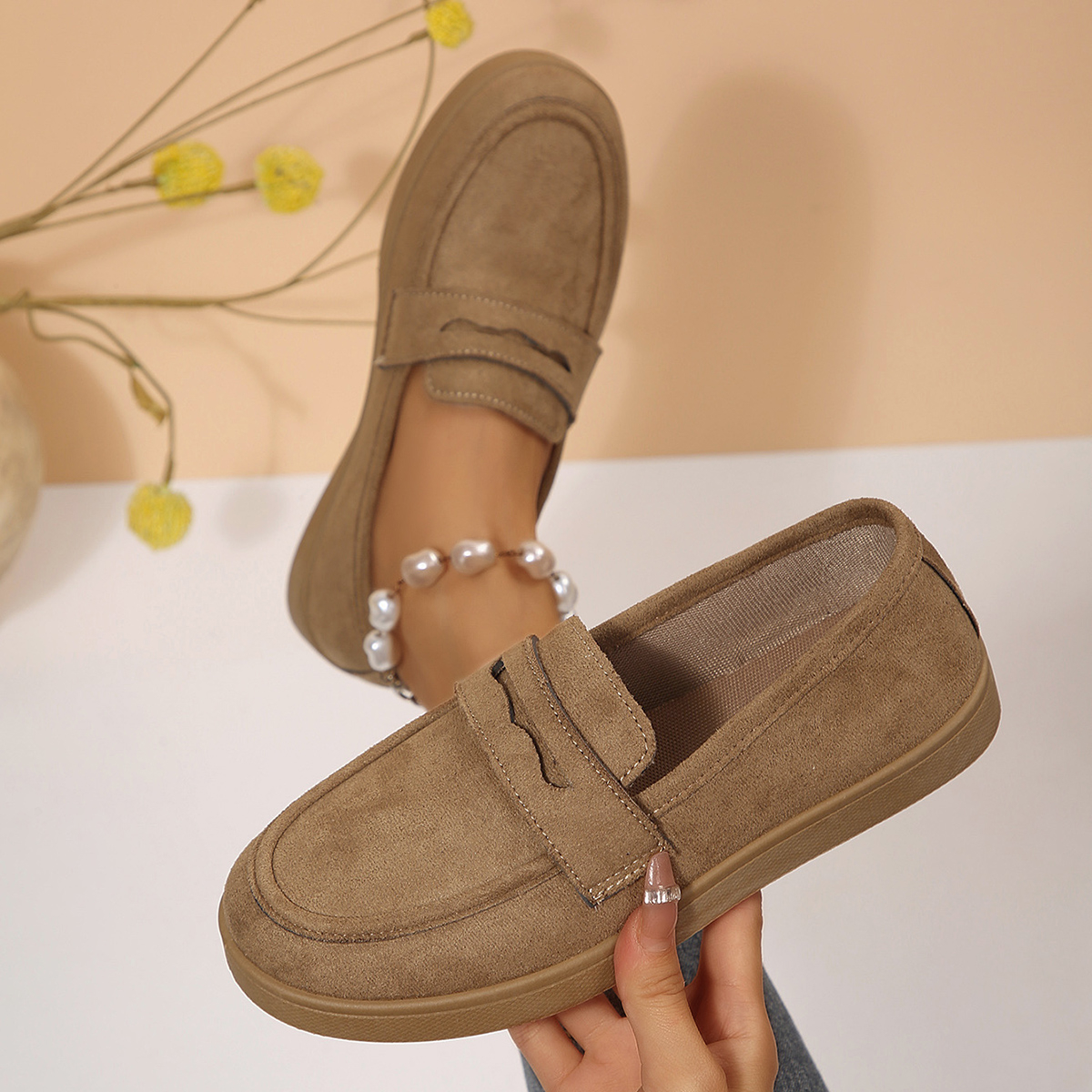 TEMU Mocasines de mujer con borlas, zapatos planos casuales de talla grande, zapatos cómodos para caminar en otoño, zapatos de mujer