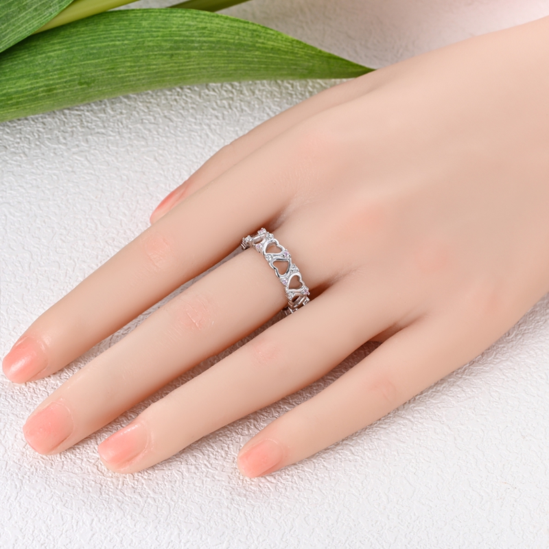 Women's 925 Silver Hollow Heart Inlaid Ring, Exquisite