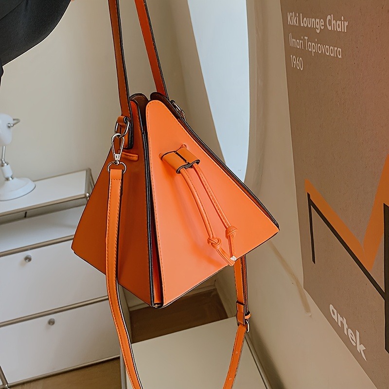 Image of High-end Niche Design Triangle Bag, Geometric Pyramid Handbag, In /green/rose Red/orange, Fashionable Versatile Crossbody Handbag, 1 Bag For Multiple Uses, Best Gift For