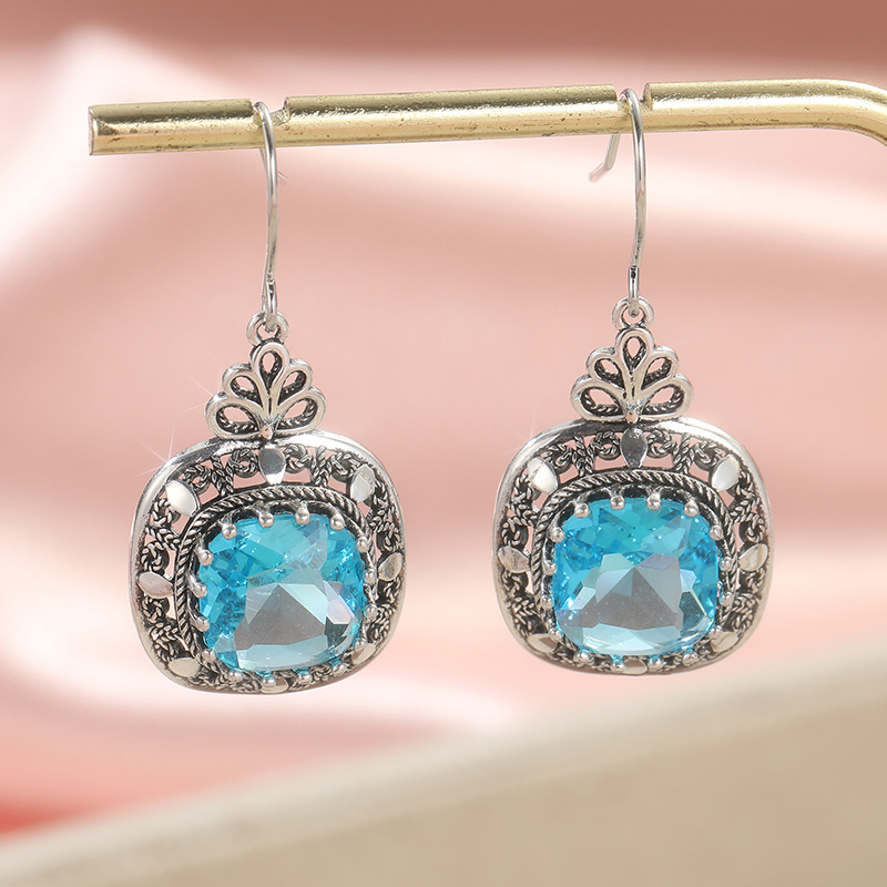 E-shop 1 Paar luxuriöse Retro-Ohrringe mit eingelegtem synthetischem Zirkonia-Blau, quadratischem Anhänger, eleganter, aristokratischer Palast-Stil,