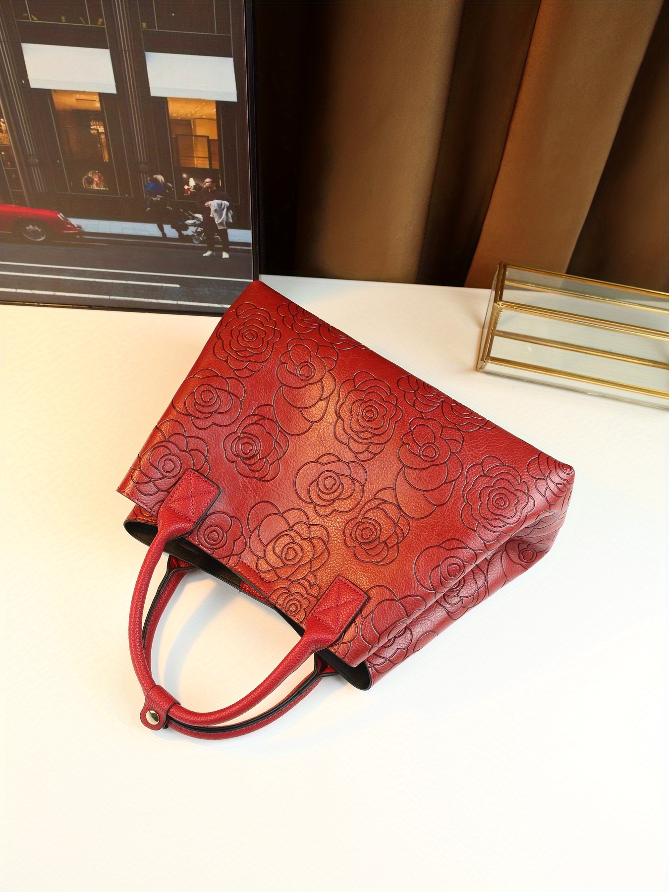 Tote bag with handles