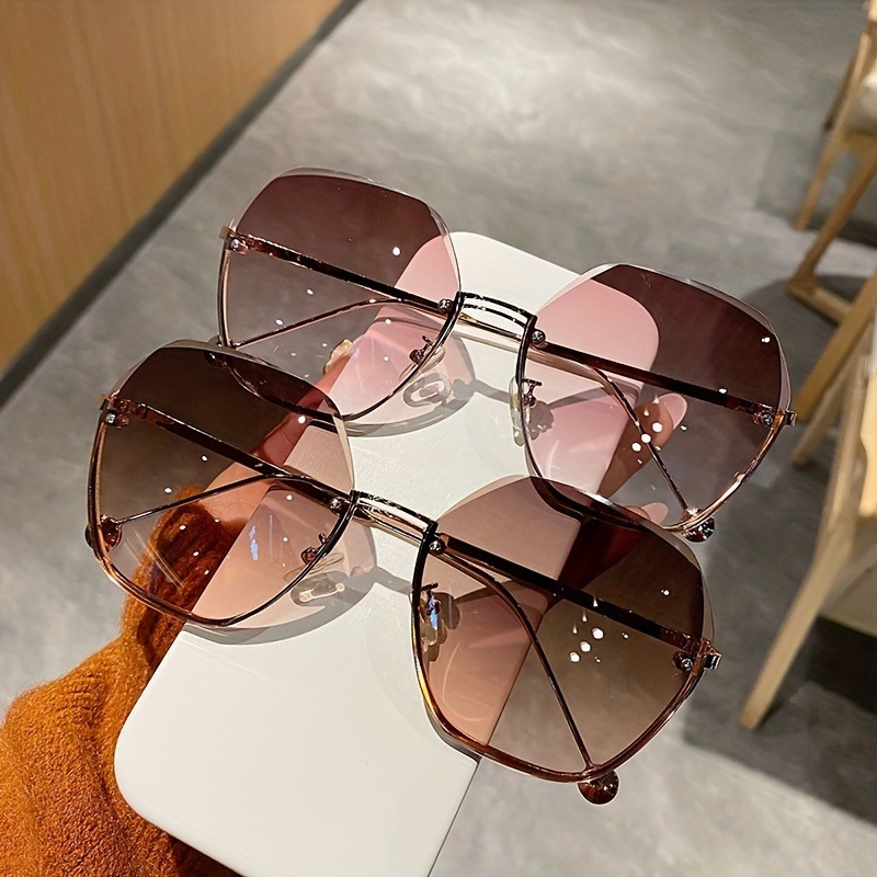 Summer Trendy Sunglasses Frameless Gradient Color Eyeglasses Outdoor Stylish Met Amazon.com: Men main image 4