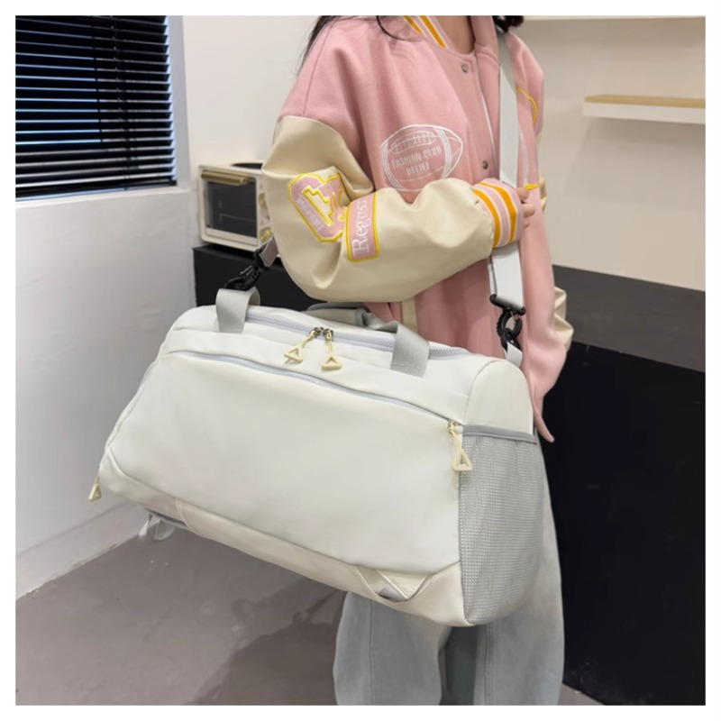 Gran Capacidad Bolsa de Gimnasio y Viaje - Convertible en Mano, Hombro o Mochila con Cierre de Cremallera - Equipaje Ligero y Duradero para Mujeres/Hombres, Negocios, Vacaciones, Yoga, Gimnasio - Compartimento Principal Espacioso & Organizador Frontal - Bolso Diario, Escapada de Fin de Semana, Diseño Minimalista, Correas Ajustables, Tote Portátil, Para Viajeros Frecuentes, Equipo Deportivo, Versátil, Costuras Reforzadas, Estilo Activo