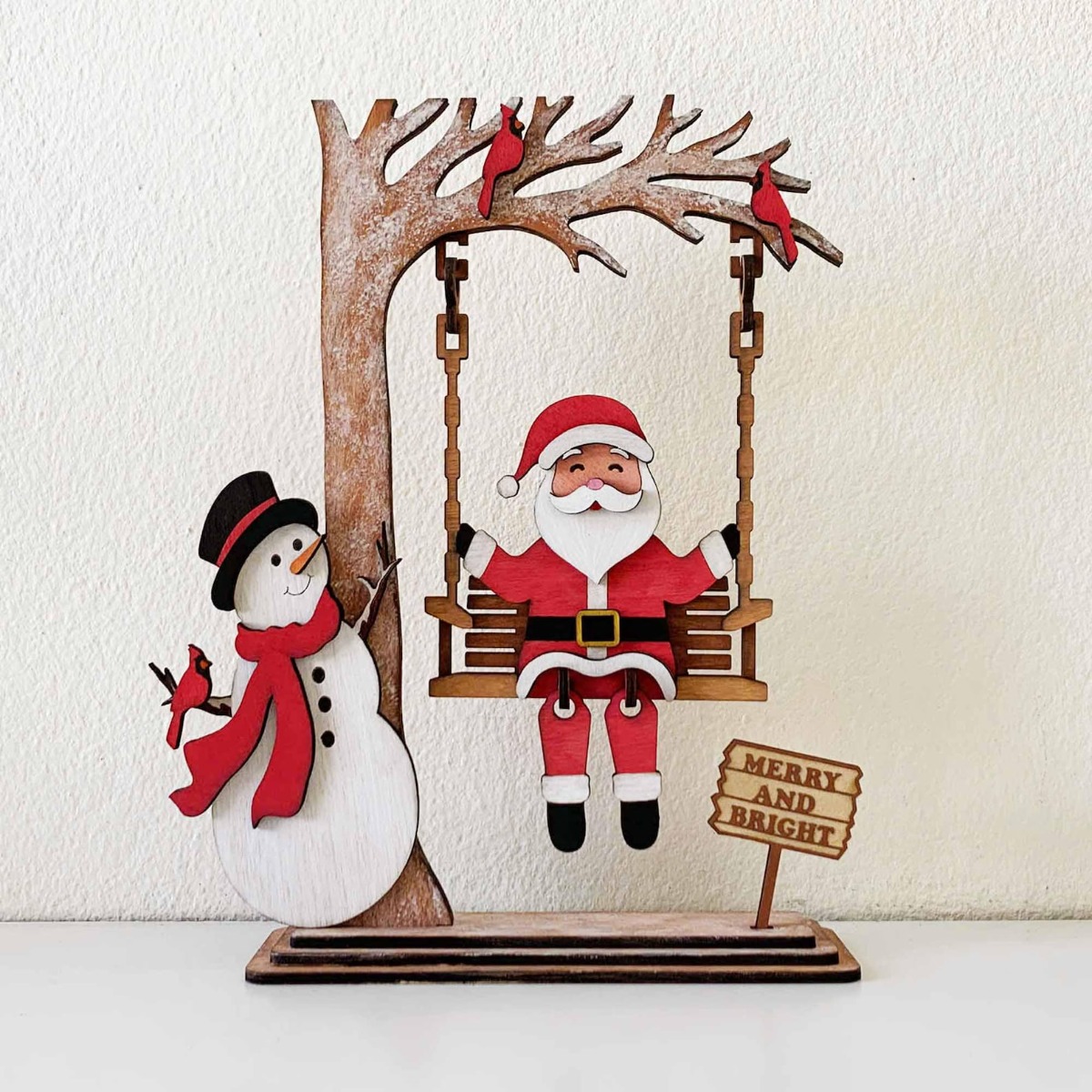 TEMU Une décoration de table de Noël en bois : Père Noël et de neige oscillants, oiseau couronné de rouge, avec le slogan "Joie et lumière", idéal