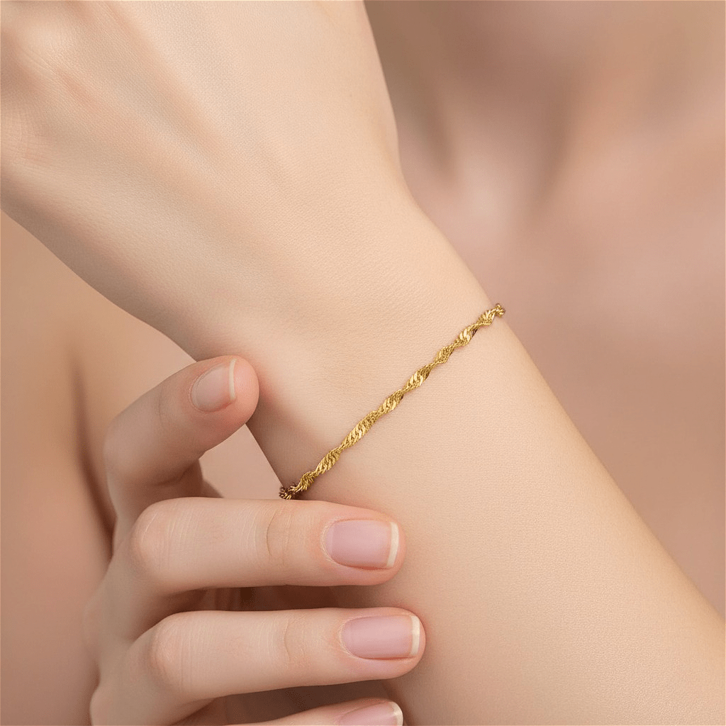 E-shop 18K vergoldenetes Edelstahl Wellenkettenarmband, ein leichtes, anti-fade gedrehte Fußkettchen für Damen, Allergiefreundliches