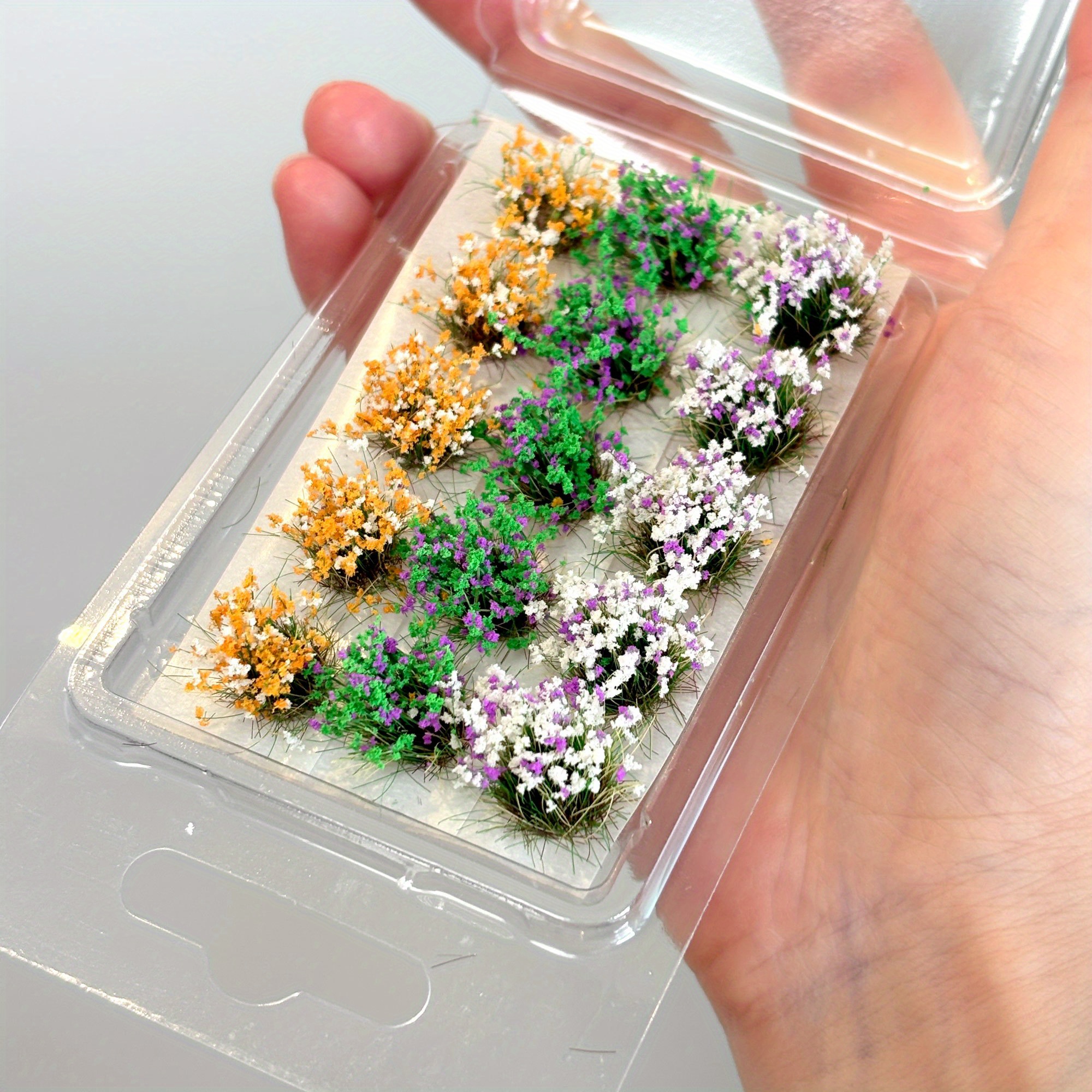 15tufts Miniature Artificial Flower Clusters - Multicolor Realistic Static Suitable For Ho Scale Diorama, Railroad Scenery, Dollhouse & Model Train Layouts - Low-maintenance Plastic For Diy Landscape