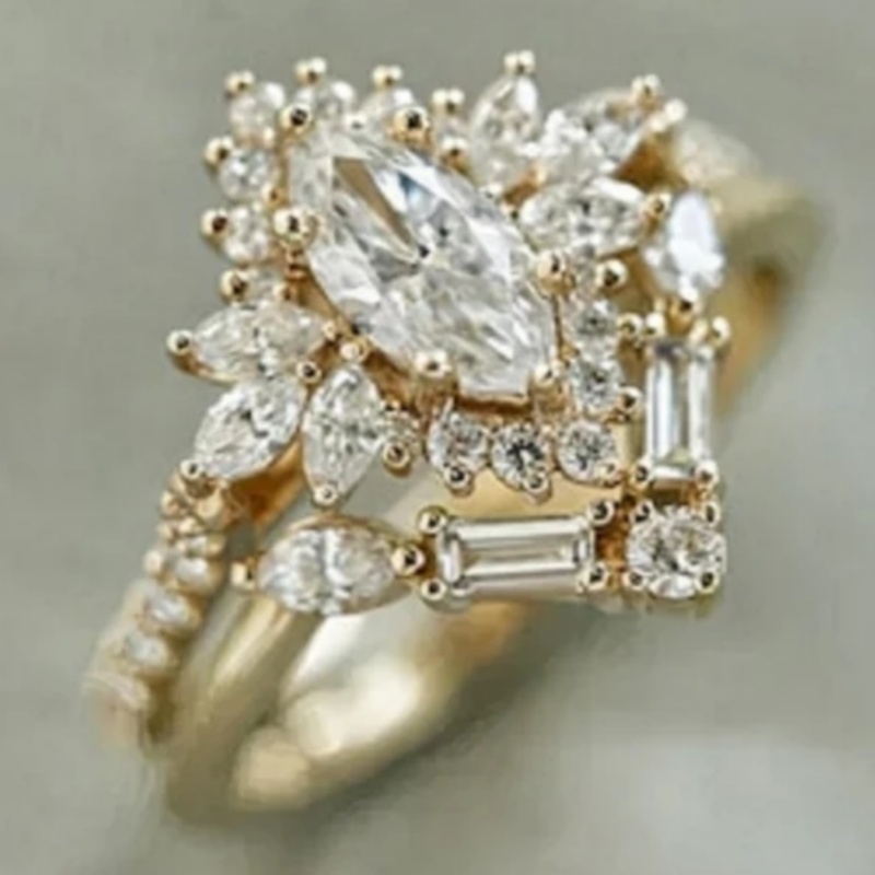 Luxurious Vintage Floral Cluster Ring Set