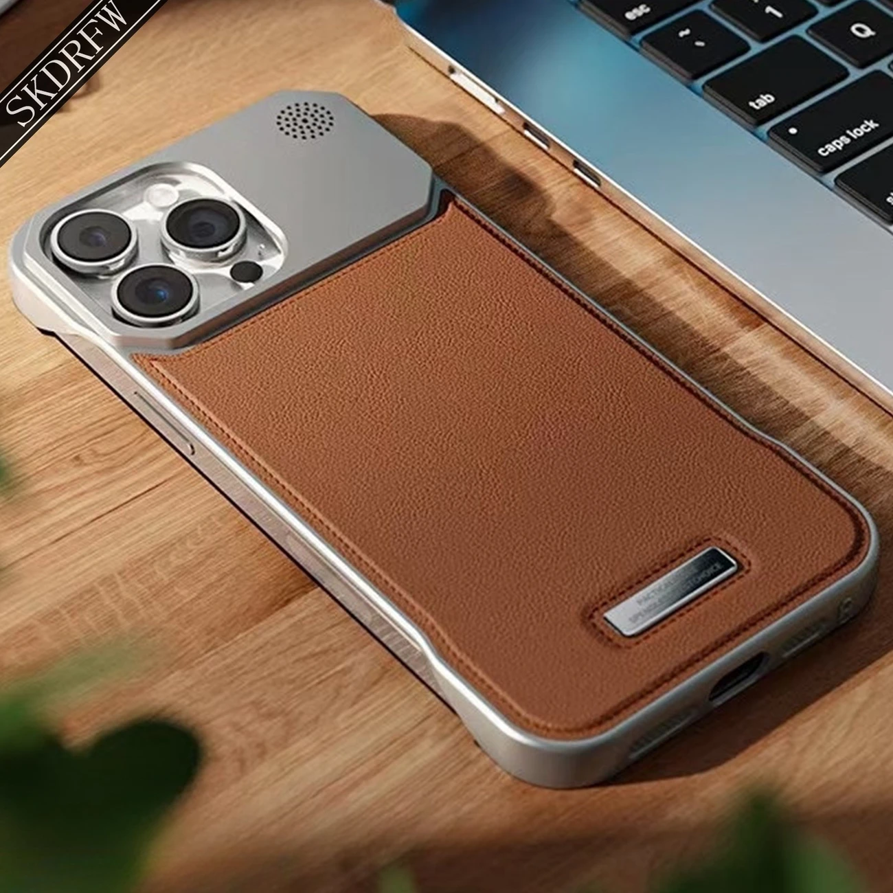 غطاء هاتف محمول عالي الجودة بدون حدود مع حلقة مغناطيسية مخفية ونمط جلد سادة للعلاج بالروائح، مناسب لـ iphone 16 16pro 16plus 16 15 15plus 15pro 15 14 14plus 14pro 14 13 13pro 13mini 13 12 12pro 12mini 12 11 11 /ملمس جلدي صناعي أشبه بالبيج الفاتح / قطع ميكانيكية / تصميم بدون حدود يعيد الشعور الحقيقي بالآلة / يدعم الشحن اللاسلكي التفاصيل 1