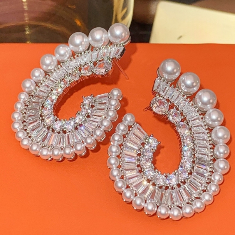Women's Blingbling Micro Paved Synthetic Zirconia Stud Earrings