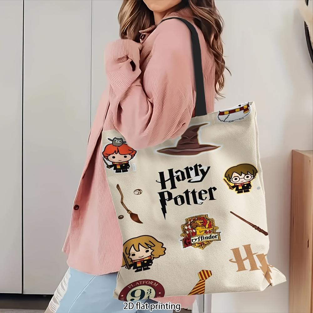 TEMU Bolso de 1 pieza, Warner Bros. con pegatinas de , escoba y personajes, bolso de de gran capacidad, bolso tote estampado, para desplazamientos