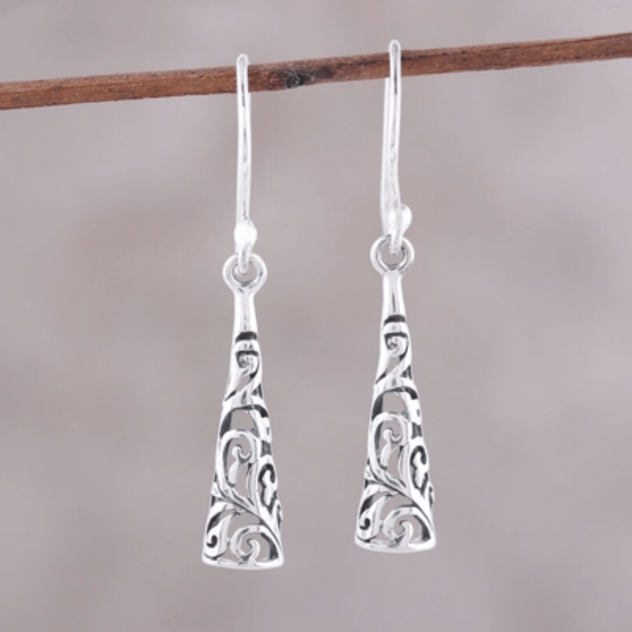 TEMU Earrings, Featuring A Vintage Aesthetic And Unique, Irregular Designs, An Exquisite Bohemian Style, Making Them Ideal As Vacation Keepsakes Or