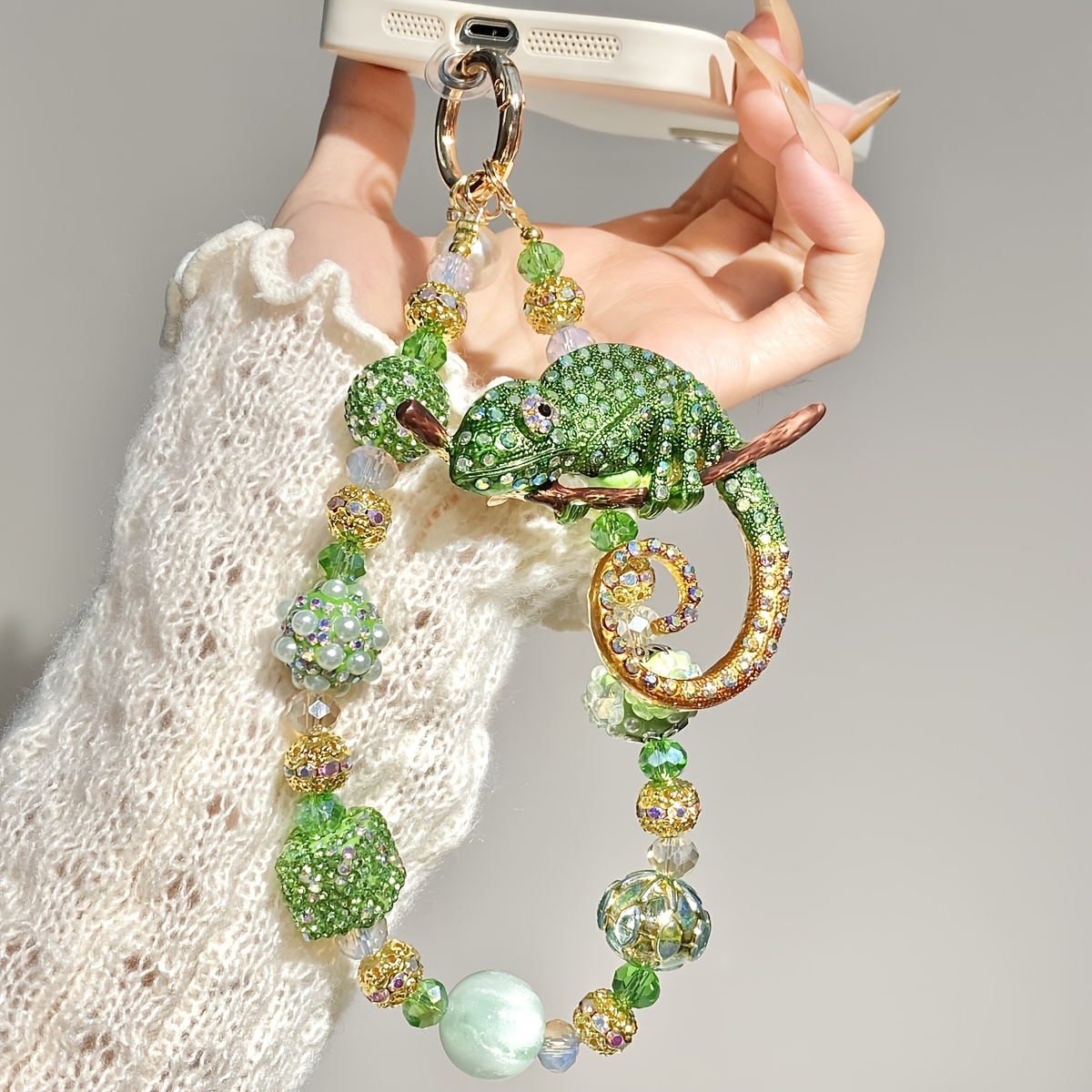 Image of Chameleon Phone Chain- A Luxurious Fantasy Charm Featuring Beads, A Accessory For Phones, Keychains, And Bags, Perfect For Women