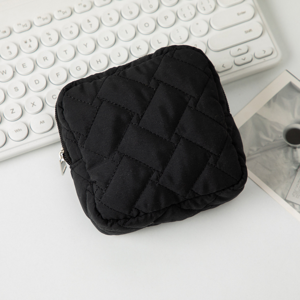 E-shop Einfache quadratische Aufbewahrungstasche Kosmetiktasche Damenbinden-Aufbewahrungstasche Reise-Waschtasche Lippenstift-Kosmetiktasche mit