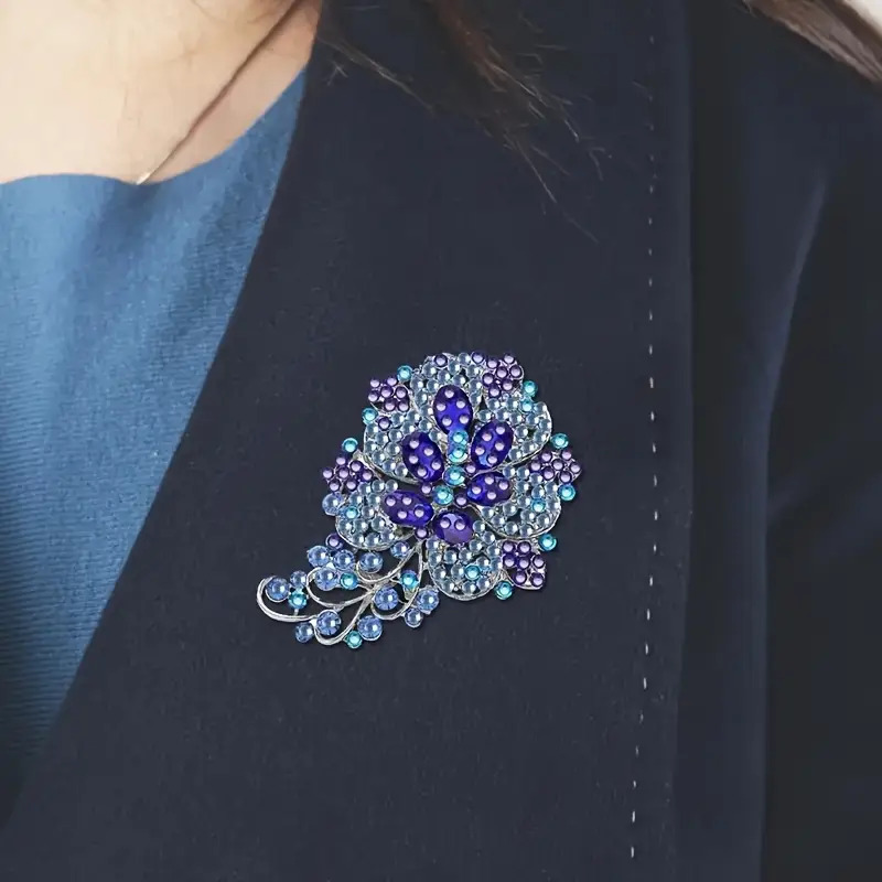 Blue Floral Theme Crystal Diamond Painting Brooch Set