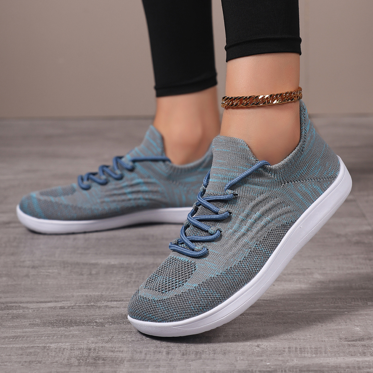 Women's Plus-Size Wide-Toe Running Sneakers for Comfort
