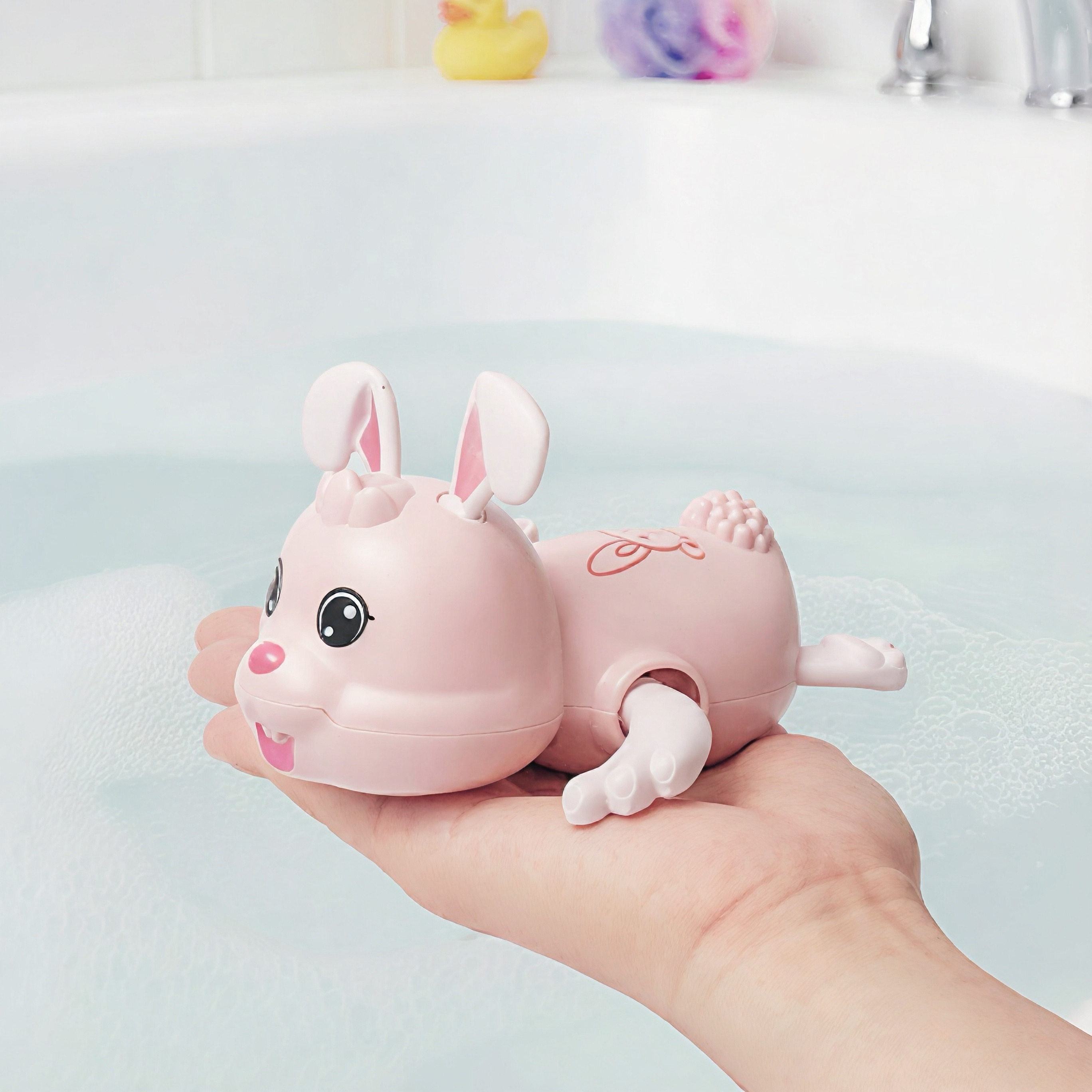 Image of 1pc Swimming Toy (18m+), Ideal Easter Gift. The Easy-to-use Design Fits Small Hands, And Its Gentle Swimming Action Turns Bathtime Into Festive Fun. A -friendly Bath Toy