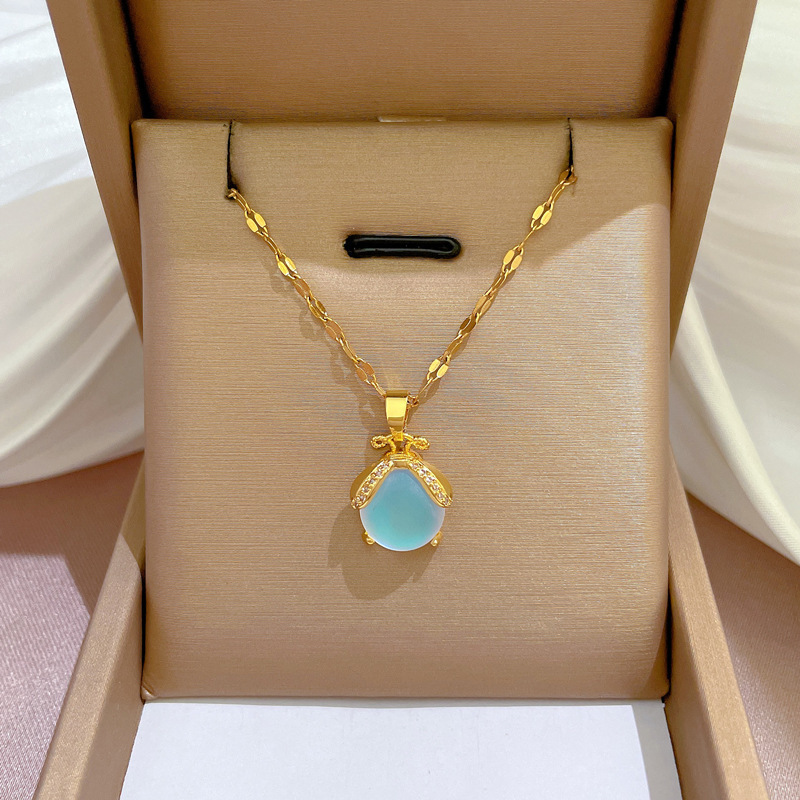 TEMU Collier Fantaisiste Coccinelle en , Chaîne Élégante en Acier Inoxydable Titane pour Clavicule Ajustable et Délicat Bijou pour Femmes - de Cadeau