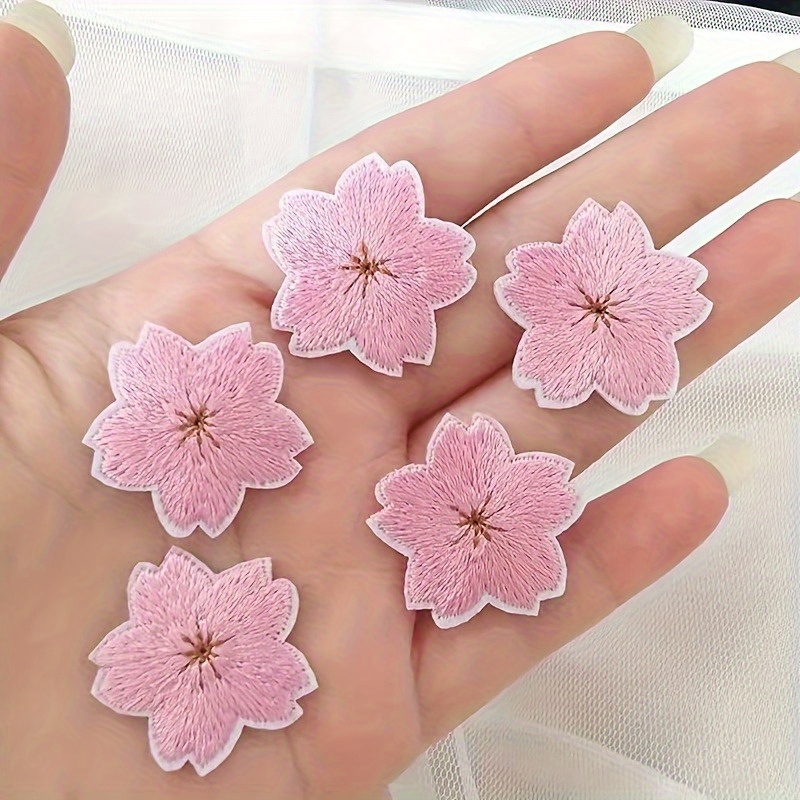 Set toppe ricamate con rose: applicazioni vintage, decorazioni jeans - Italia
