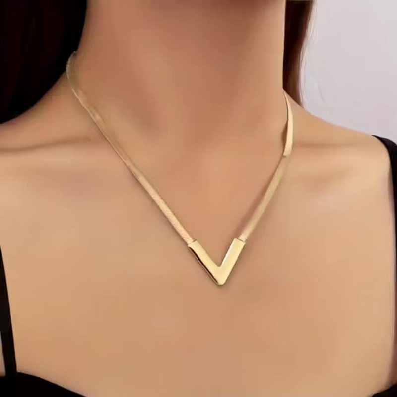 TEMU High-quality Stainless Steel Necklace, Fade-resistant And Hypoallergenic, A Stylish V-shaped Necklace For Women, Easy And Elegant, Wear Or Party