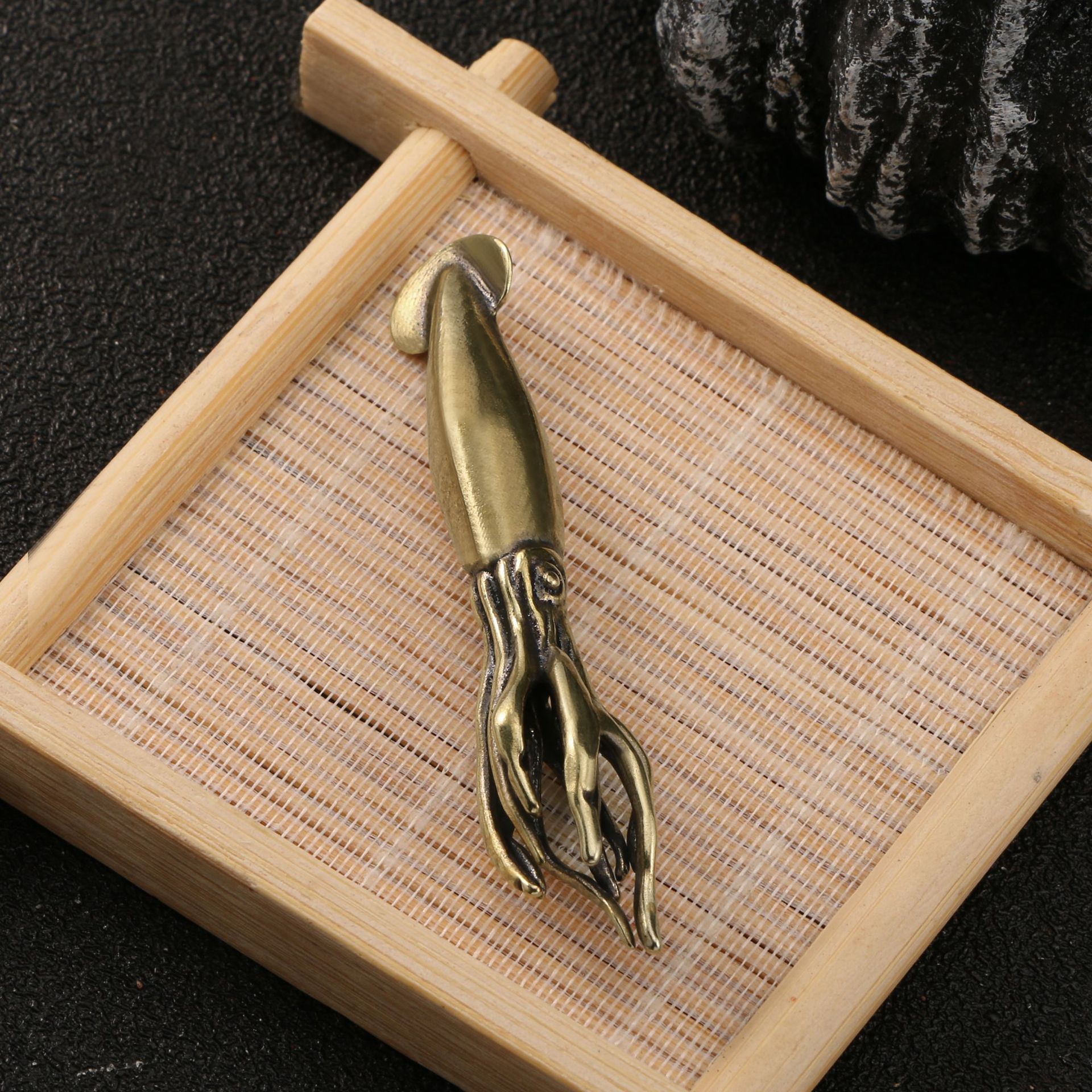 Image of Collectible Figurines, Miniature Brass Statue Of A Squid And Octopus For Halloween, Perfect For Home, Desk, Office, Or Bookshelf Decoration; Great For Gifting And Wholesale For Christmas Decorations