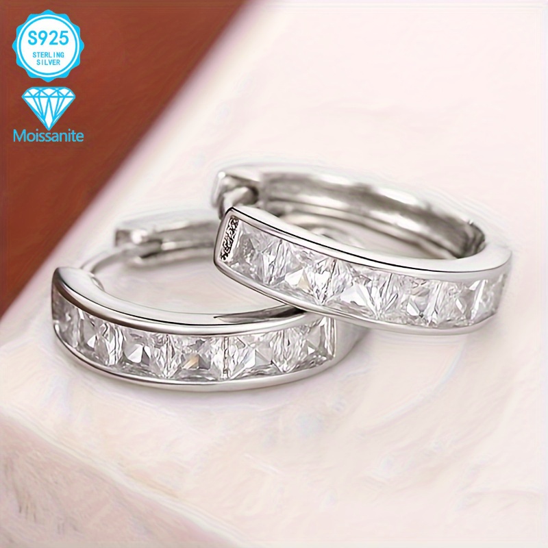   925 sterling silver moissanite earrings fashionable and simple sparkling daily wear for women hypoallergenic nickel free lightweight earrings suitable for any outfit and date as a gift for women Product details 4