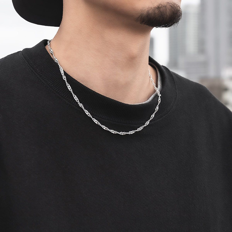 Unisex Silvery Shimmer Pleated Thin Necklace, Versatile Design