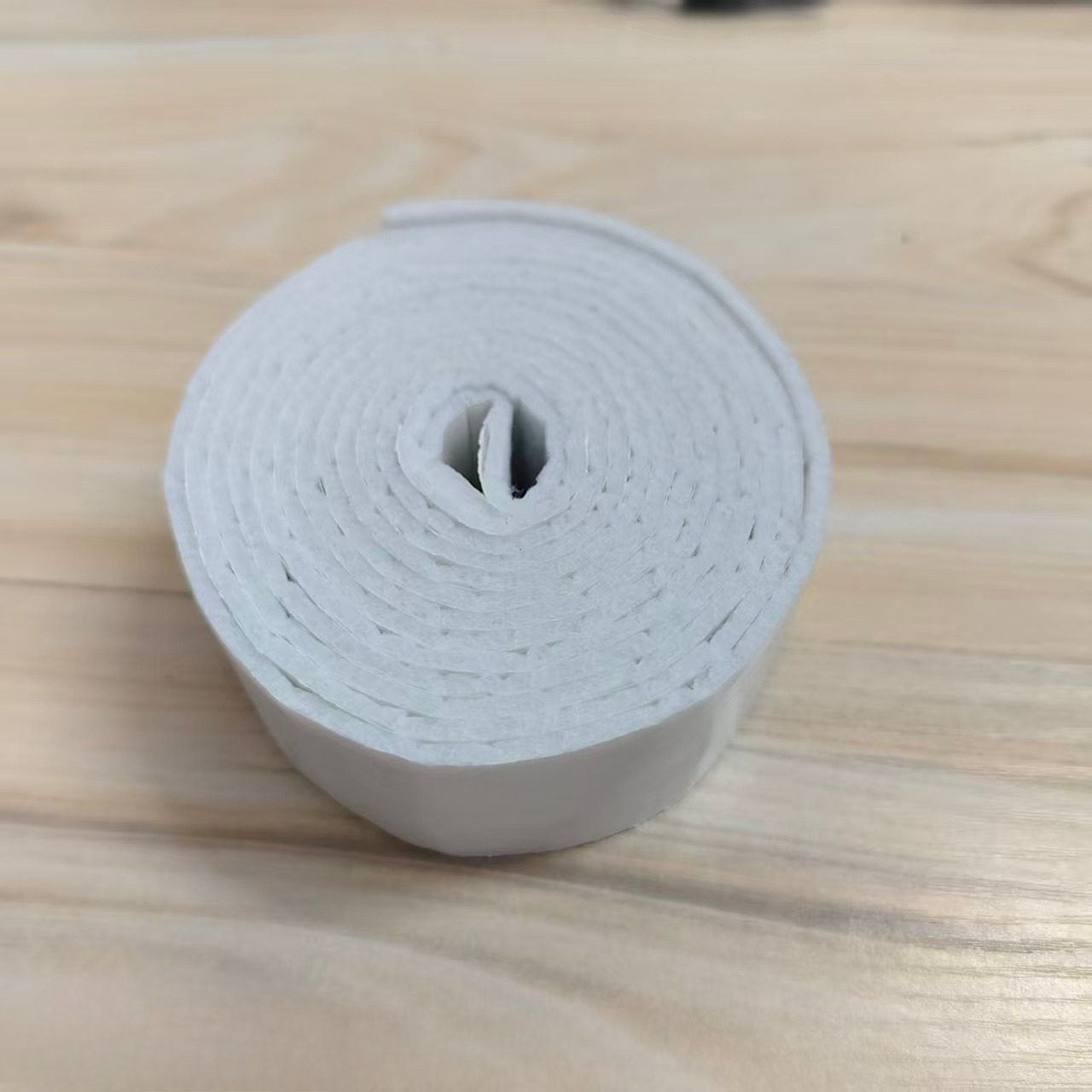 TEMU 1 Roll Of Moisture-proof Rv Window Tape - White, 1.18 Inches X78.74 Inches, Moisture Absorbing Tape, Used To Enhance Ventilation And Insulation,