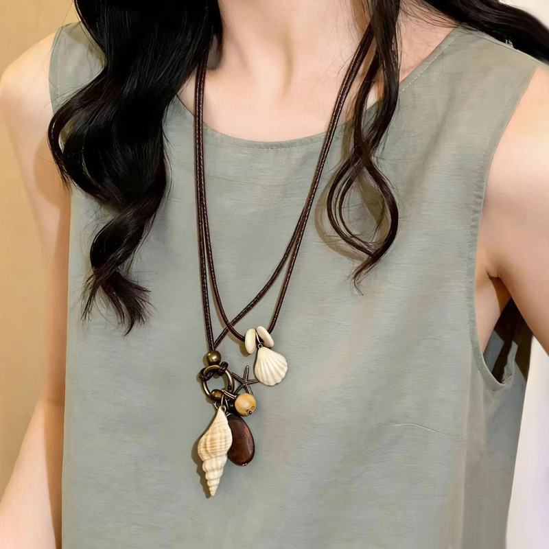 Retro Elegant Beach Style Artificial Shell and Sea Snail Pendant Necklace