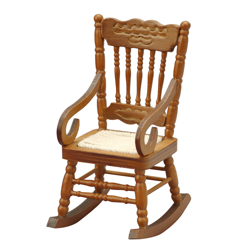 

Décoration de 1pc Chaise longue miniature, 1:12 Échelle Meubles en bois sculpté , avec un châtaignier chaud pour une décoration de maison de poupée détaillée