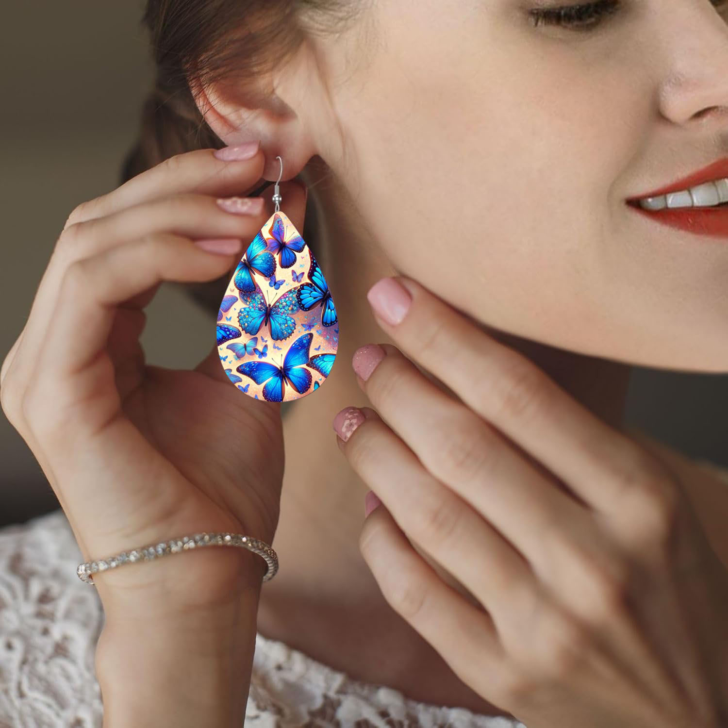Creative PU Artificial Leaf Teardrop Dangle Earrings