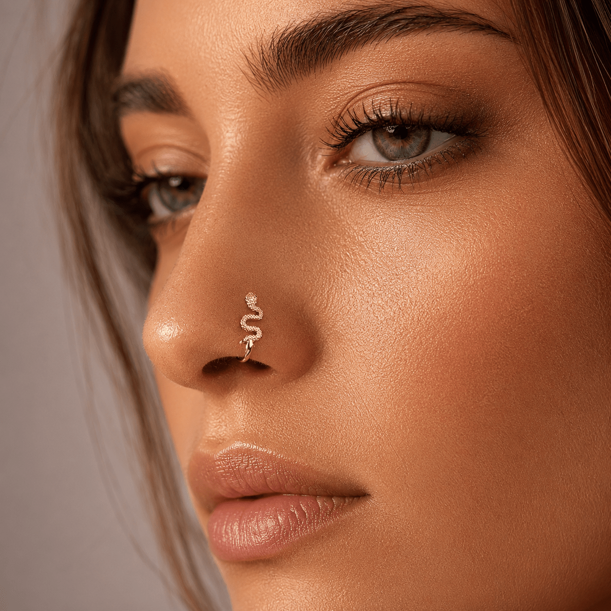 Image of 1pc Women's Exquisite Snake Nose Clip, Nose Decoration Jewelry, Daily Wear, New Year Gift, Valentine's Day Gift