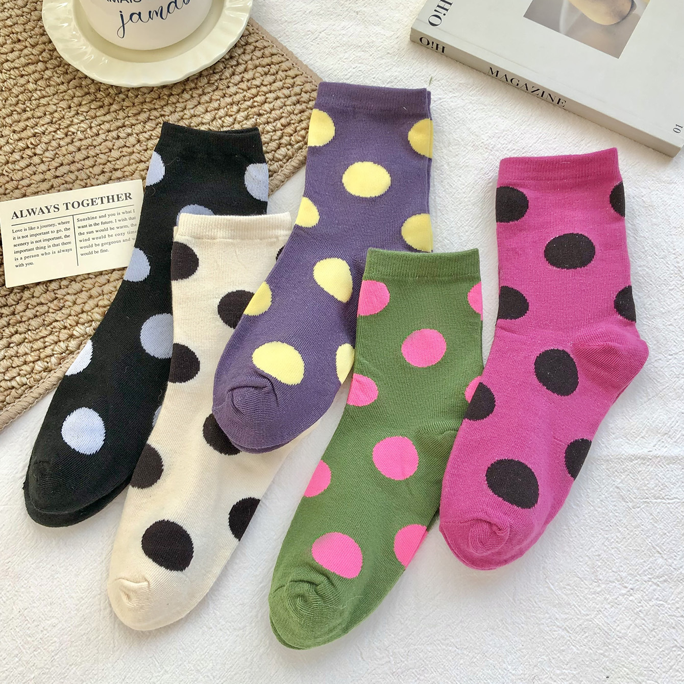 TEMU 5-pack Spring Colorful Vintage Mid-calf Socks, Oversized Polka Dot Exaggerated Personality Sports Socks, Suitable For Outfits, Colorful Socks,